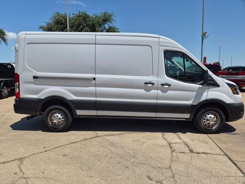 Used 2023 Ford Transit 250 Medium Roof AWD w/ Load Area Protection Package image 4