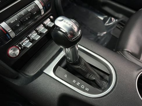 Used 2022 Ford Mustang Premium image 31