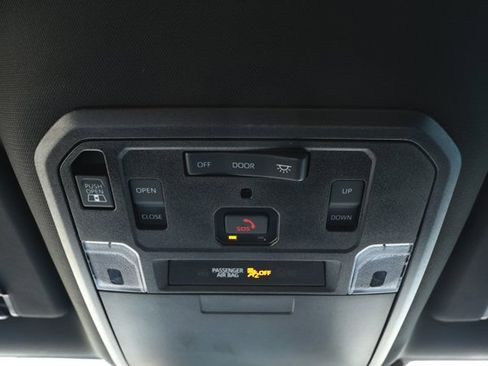 Used 2025 Toyota Tacoma TRD Sport w/ TRD Sport Upgrade Package RWD image 21