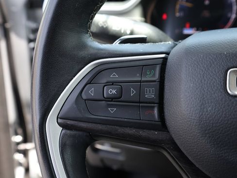 Used 2022 Jeep Grand Cherokee Limited RWD image 34