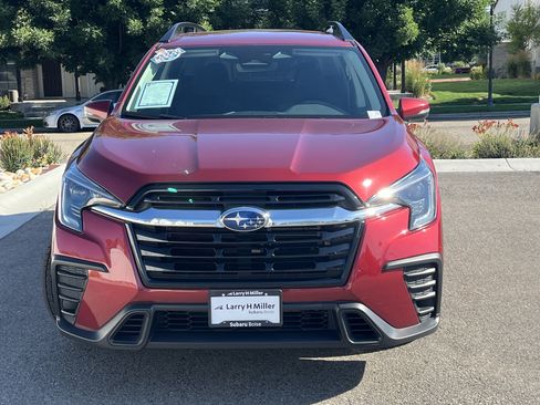 Used 2023 Subaru Ascent Premium w/ Convenience Package AWD/4WD image 2