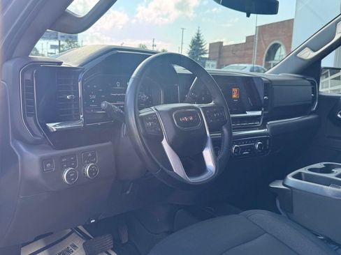 Used 2024 GMC Sierra 1500 Elevation w/ LPO, Elevation Black Package AWD/4WD image 11