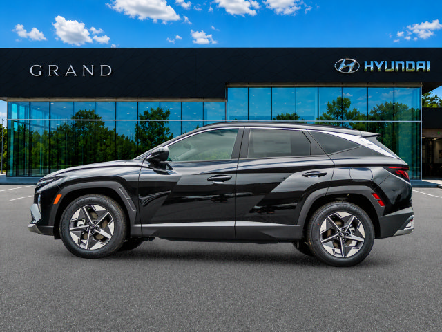 New 2026 Hyundai Tucson SEL Plus w/ Tow & Go Package FWD image 2