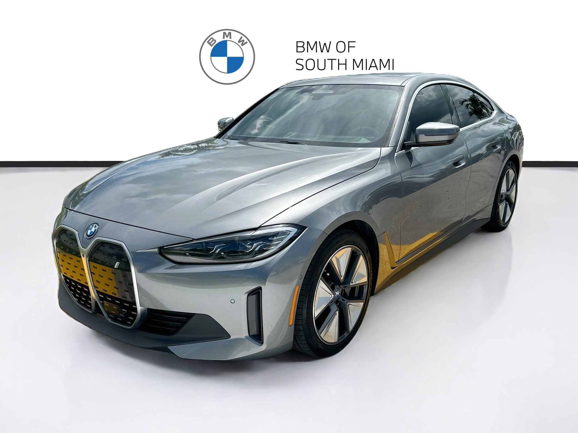 Certified 2023 BMW i4 eDrive40 RWD image 3