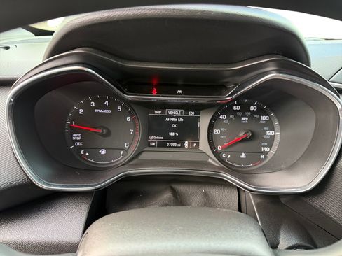 Used 2023 Chevrolet TrailBlazer LT w/ Convenience Package image 11