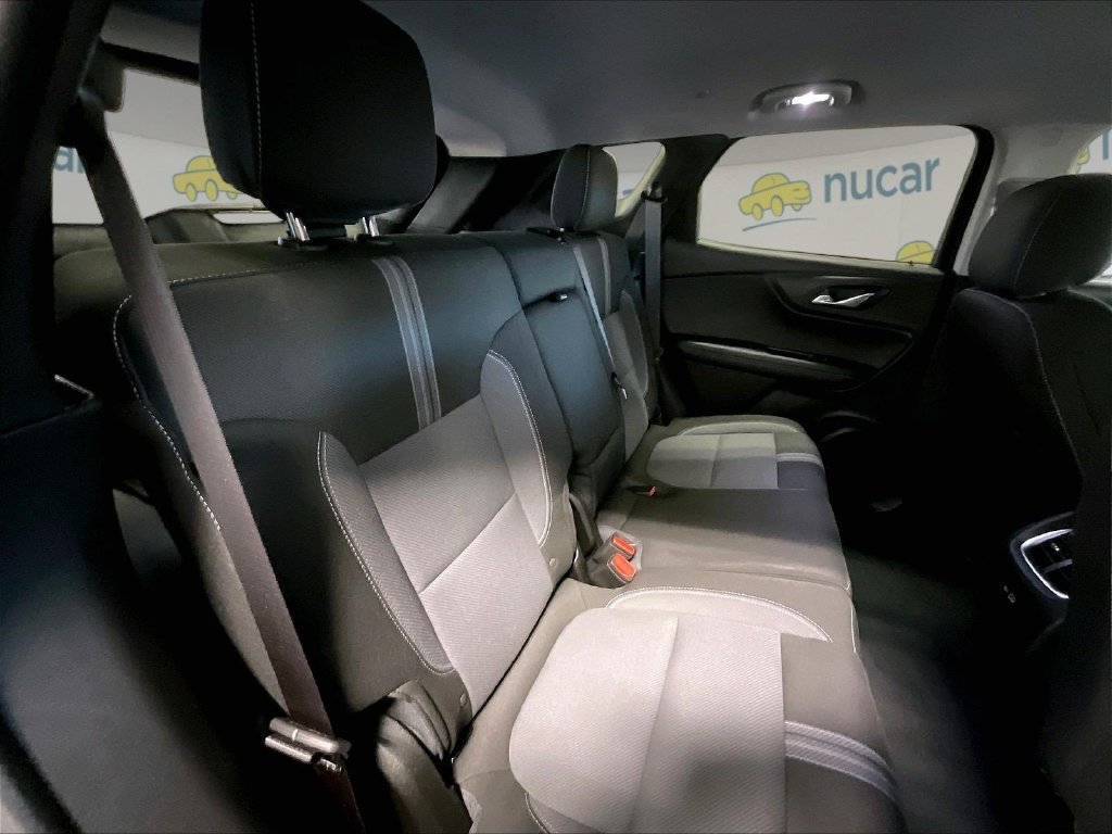 Used 2025 Chevrolet Blazer LT AWD/4WD image 16
