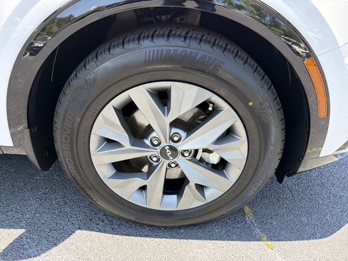 Used 2023 Kia Sportage SX FWD image 10