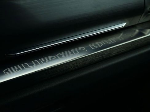 Used 2023 Ford F250 Lariat w/ Sport Appearance Package image 27