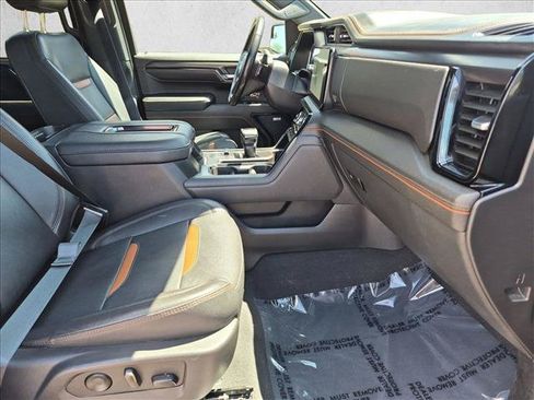 Used 2022 GMC Sierra 1500 AT4 w/ AT4 Preferred Package AWD/4WD image 21