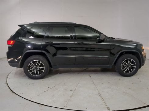 Used 2020 Jeep Grand Cherokee Trailhawk w/ Trailhawk Luxury Group image 7