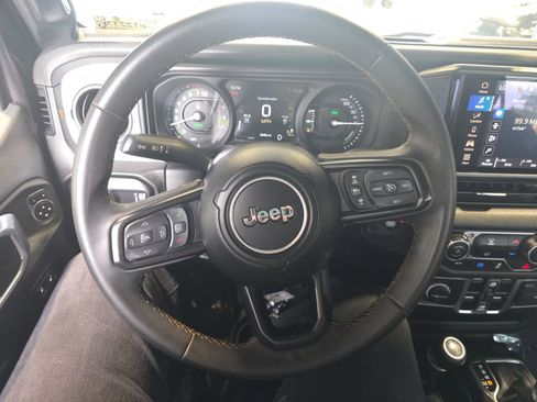 Used 2024 Jeep Wrangler Sport S image 11