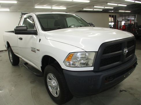 Used 2016 RAM 3500 Tradesman w/ Power & Remote Entry Group image 3