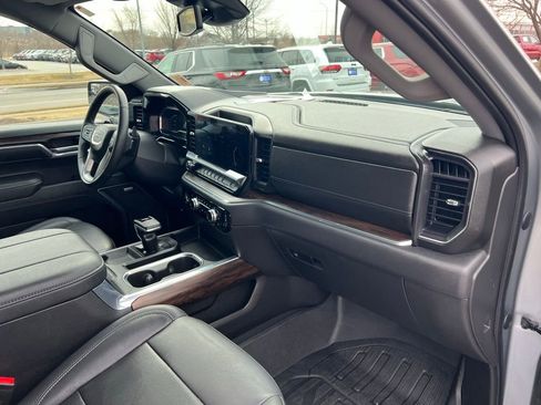 Used 2023 GMC Sierra 1500 SLT w/ SLT Premium Package image 26