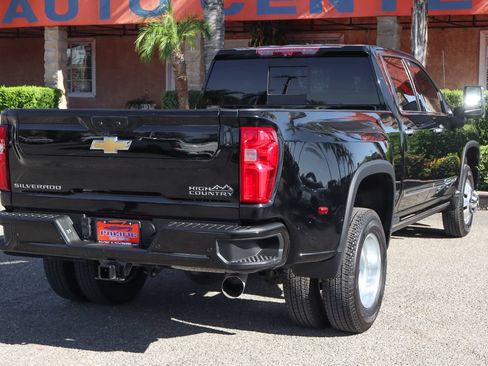 Used 2024 Chevrolet Silverado 3500 High Country w/ High Country Premium Package AWD/4WD image 12
