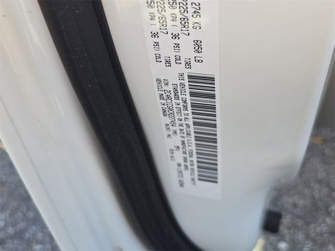 Used 2012 Chrysler Town & Country Touring-L w/ Premium Group image 32