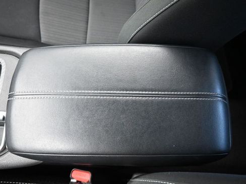 Used 2025 Nissan Sentra SV FWD image 36