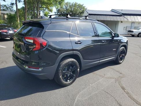 Used 2024 GMC Terrain AT4 AWD/4WD image 4