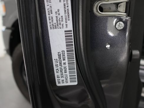 Used 2022 RAM 2500 Laramie AWD/4WD image 73