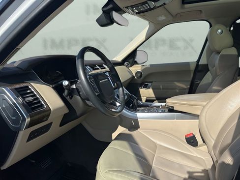Used 2017 Land Rover Range Rover Sport HSE image 9