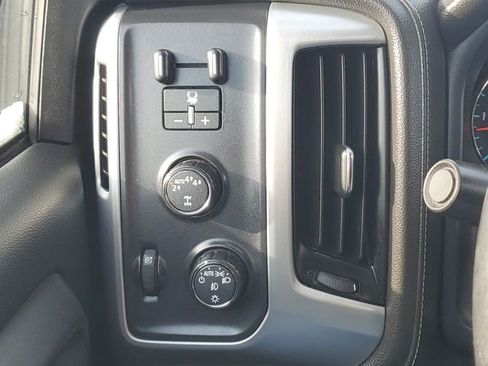 Used 2018 GMC Sierra 1500 SLE w/ SLE Value Package image 12