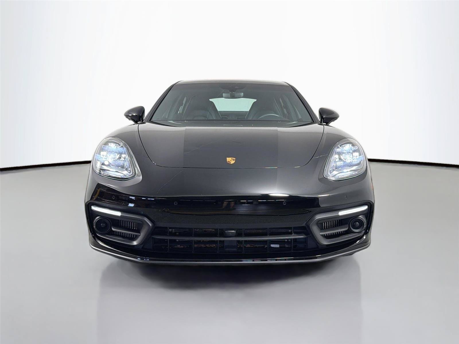 Certified 2023 Porsche Panamera Platinum Edition RWD image 10