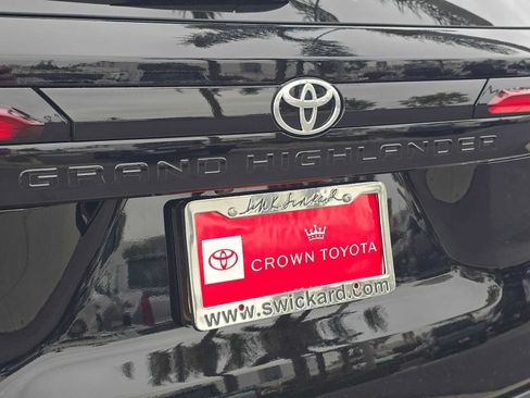 Certified 2026 Toyota Grand Highlander FWD image 15