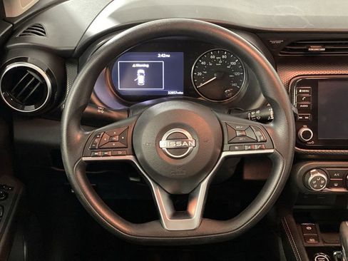 Used 2023 Nissan Kicks SV FWD image 16