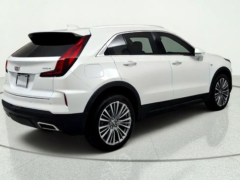 Used 2024 Cadillac XT4 Premium Luxury AWD/4WD image 5