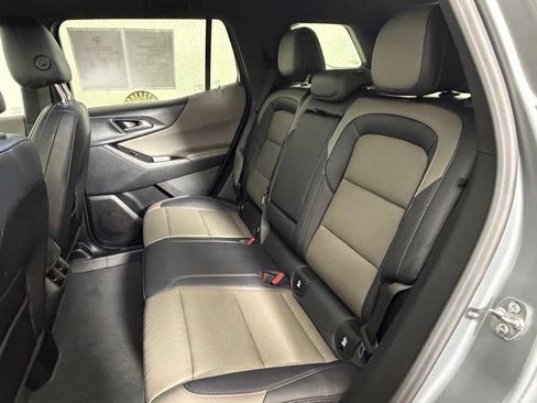 Used 2025 Chevrolet Equinox LT w/ Convenience Package II AWD/4WD image 17