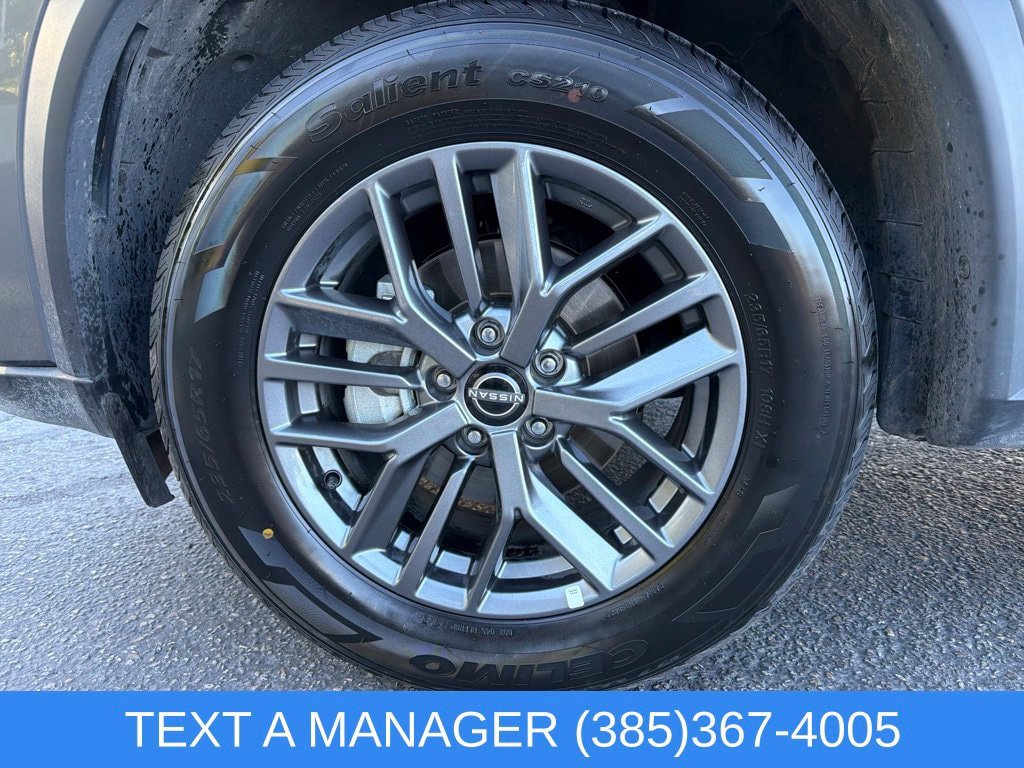 Used 2026 Nissan Rogue SV AWD/4WD image 9