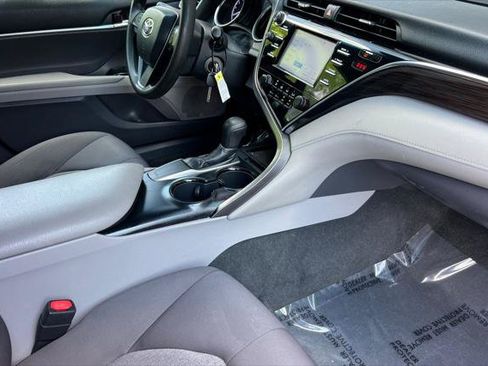 Certified 2018 Toyota Camry LE FWD image 15