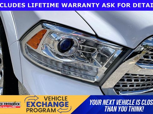 Used 2018 RAM 1500 Laramie w/ Convenience Group AWD/4WD image 24