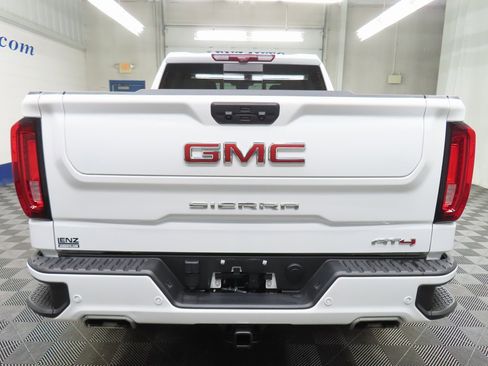 Used 2024 GMC Sierra 1500 AT4 w/ Technology Package image 40