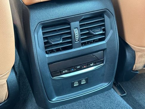 Used 2023 BMW i4 eDrive40 w/ Premium Package image 13