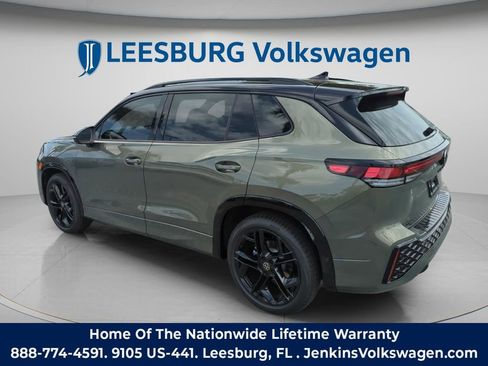 New 2026 Volkswagen Tiguan SE R-Line FWD image 9