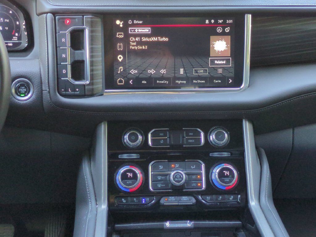 Used 2023 GMC Yukon Denali AWD/4WD image 21