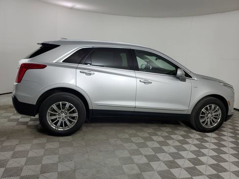 Used 2017 Cadillac XT5 Luxury w/ Driver Awareness Package image 12
