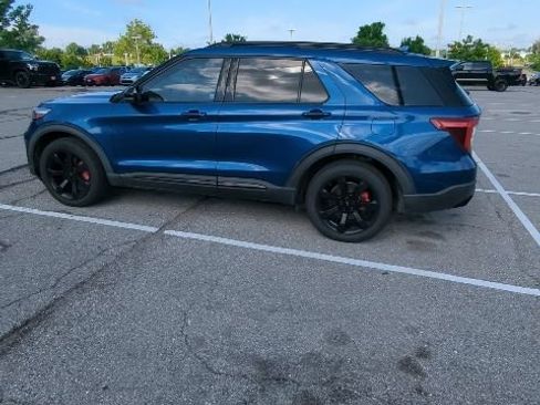 Used 2020 Ford Explorer ST w/ ST Street Pack AWD/4WD image 2
