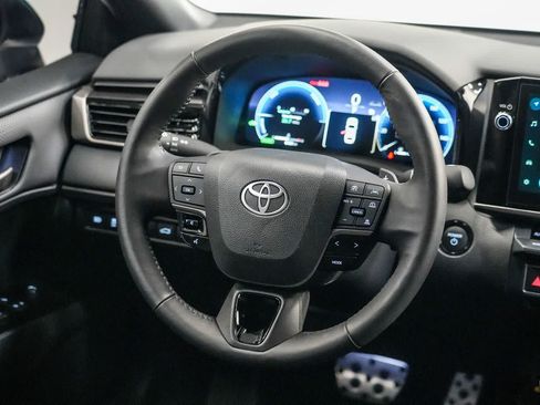 Used 2025 Toyota Camry XSE AWD/4WD image 15