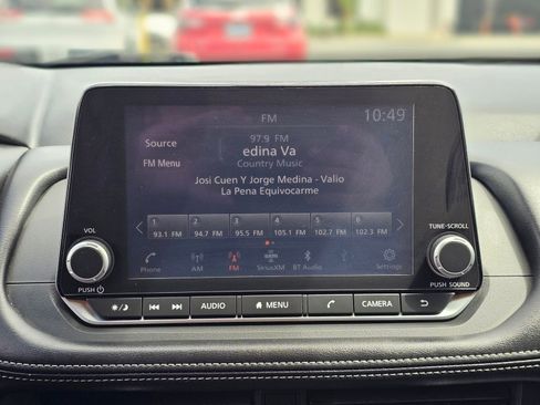 Used 2024 Nissan Rogue S FWD image 12