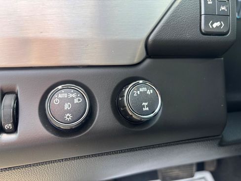 Used 2020 GMC Yukon SLT AWD/4WD image 10