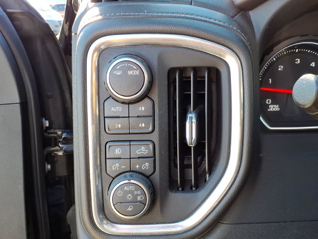 Used 2023 Chevrolet Silverado 2500 LTZ w/ Z71 Off-Road Package AWD/4WD image 17
