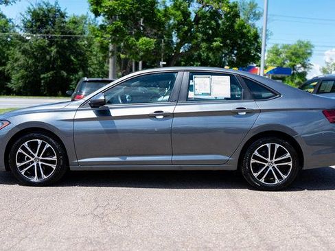 Used 2026 Volkswagen Jetta Sport FWD image 3