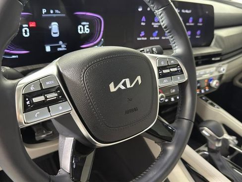 Used 2024 Kia Telluride EX w/ EX Captain's Chair Package FWD image 24
