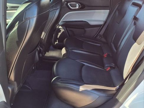 Used 2023 Jeep Compass Limited image 15