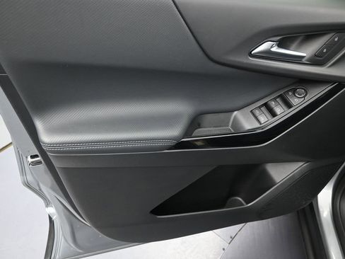 Used 2026 Chevrolet Equinox LT image 10