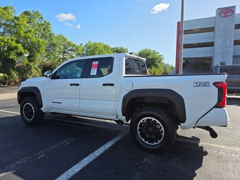 New 2026 Toyota Tacoma TRD Off-Road AWD/4WD image 9