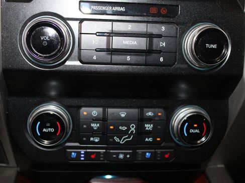 Used 2020 Ford F250 King Ranch w/ King Ranch Ultimate Package AWD/4WD image 32