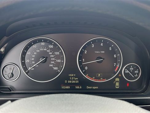 Used 2011 BMW 535i Sedan image 17