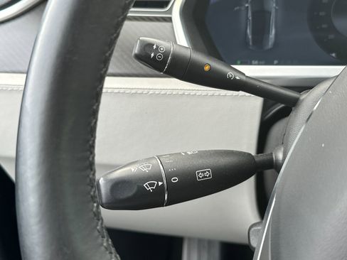 Used 2013 Tesla Model S Performance image 27